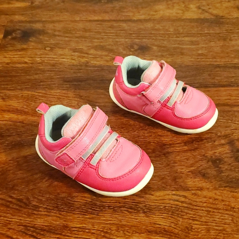 Stride Rite Munchkin Athletic Shoes 4c